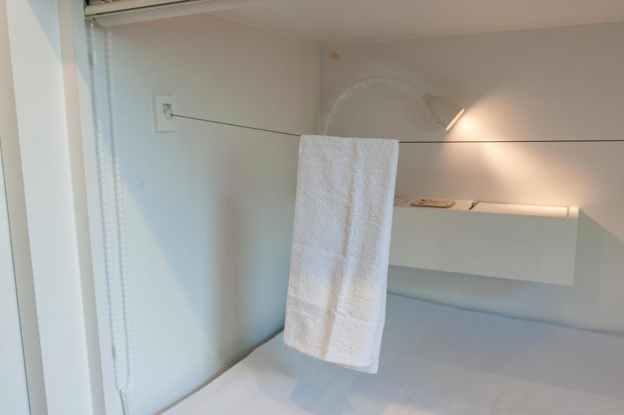 Plat Hostel Keikyu Haneda Home Tokyo Esterno foto